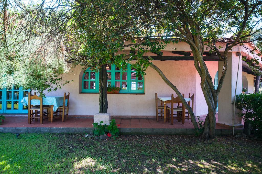 Hotel Scintilla San Teodoro  Eksteriør billede